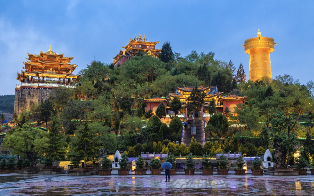 丽江三义国际机场（进出港）